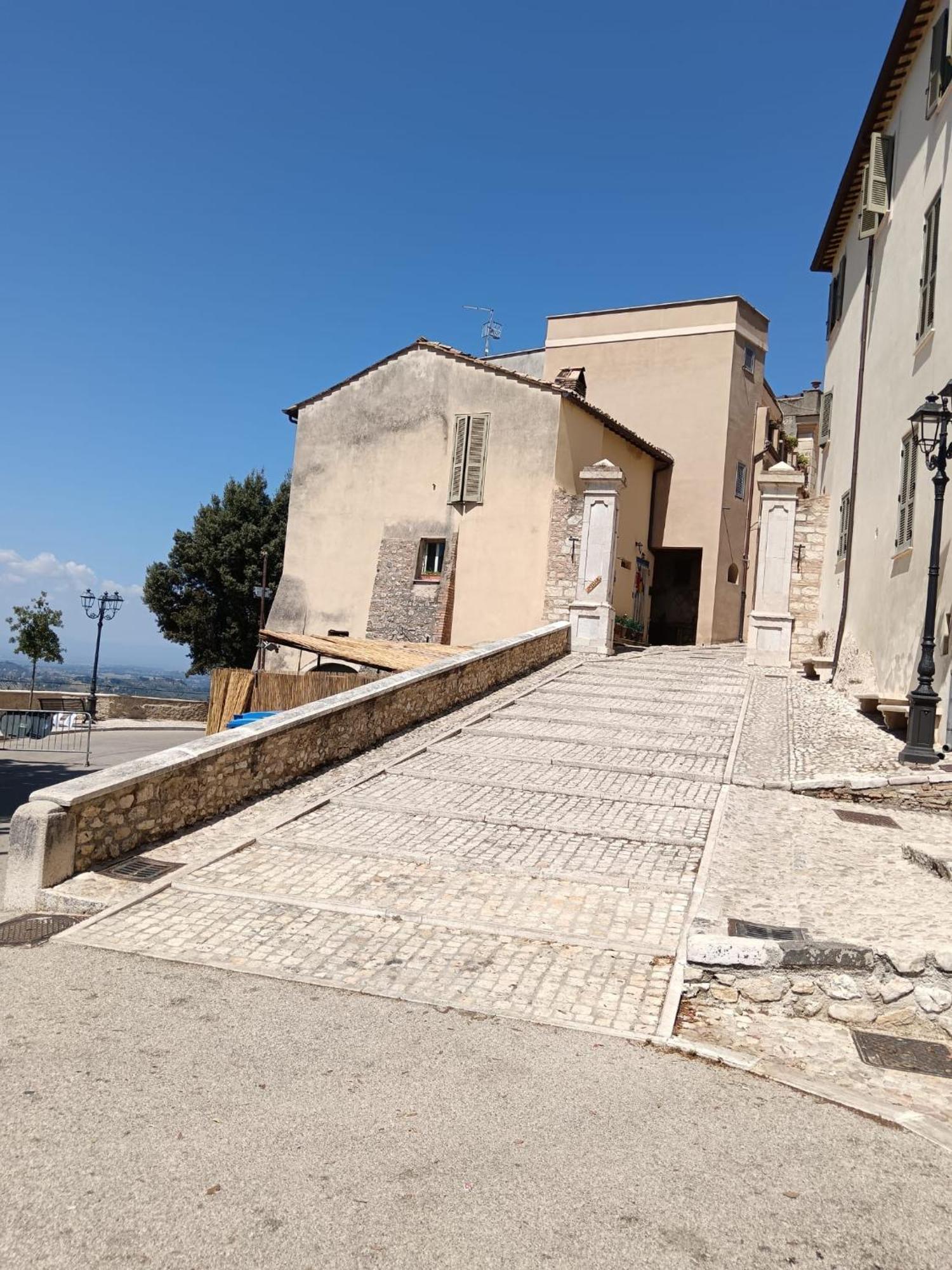 La Casa Della Rocca Daire Roccantica Dış mekan fotoğraf